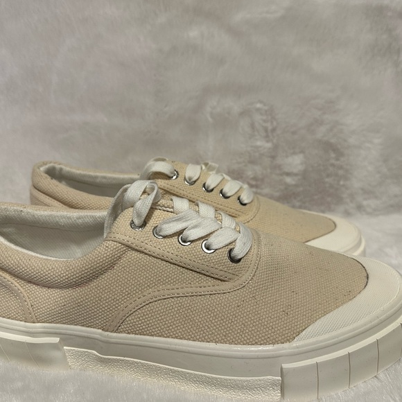 Sneakers Good News - Picture 2 of 10